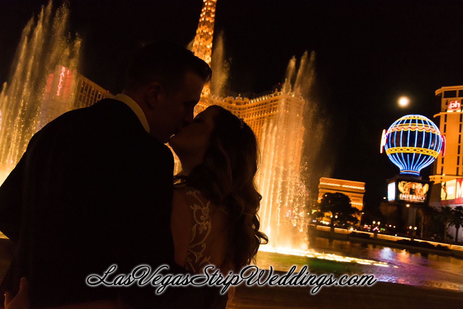 Las Vegas Blvd South Wedding Pictures