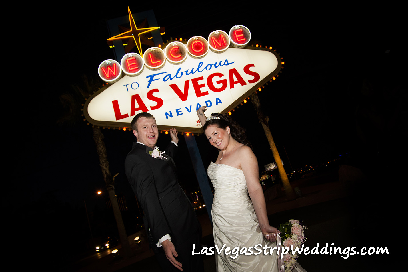 Welcome to Vegas Sign Wedding Packages