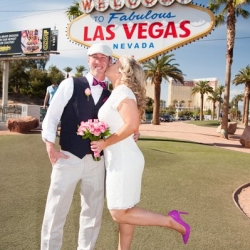 Welcome to Vegas Sign Wedding Packages