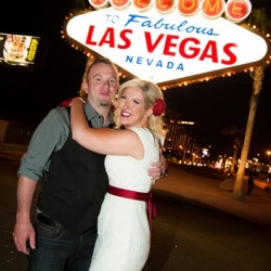 Welcome to Vegas Sign Wedding Packages
