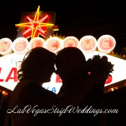 Welcome to Vegas Sign Wedding Packages