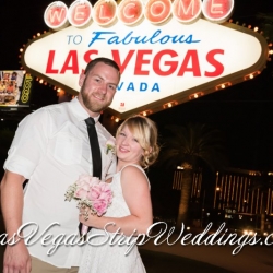 Welcome to Vegas Sign Wedding Packages