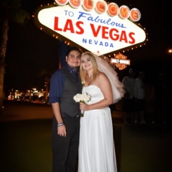 Welcome to Vegas Sign Wedding Packages