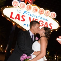 Welcome to Vegas Sign Wedding Packages