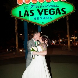 Welcome to Vegas Sign Wedding Packages