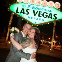 Welcome to Vegas Sign Wedding Packages