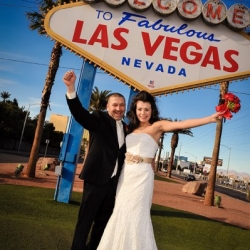 Welcome to Vegas Sign Wedding Packages