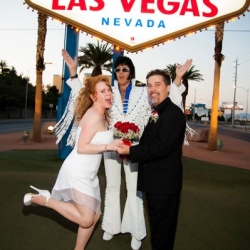 Welcome to Vegas Sign Wedding Packages