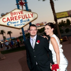 Welcome to Vegas Sign Wedding Packages