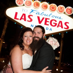 Welcome to Vegas Sign Wedding Packages