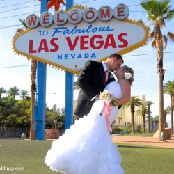 Welcome to Vegas Sign Wedding Packages