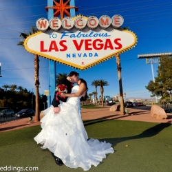 Welcome to Vegas Sign Wedding Packages